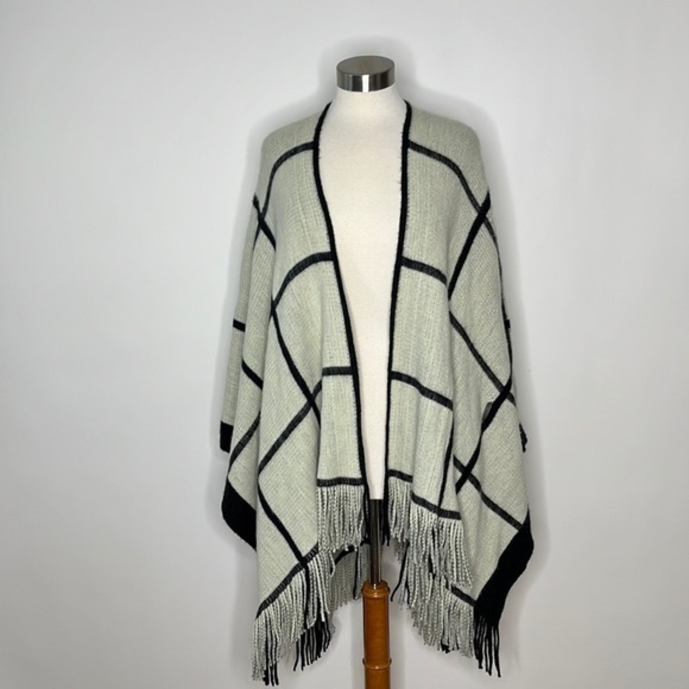 Soft Fringe Hem Tie Waist Cape Poncho O/S